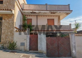 Casa all\'aperto - Casa indipendente via poggio del carancino
 
104, Siracusa - foto 1