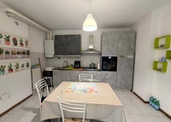 Foto 2 - Two-room apartment Castano Primo - photo 2