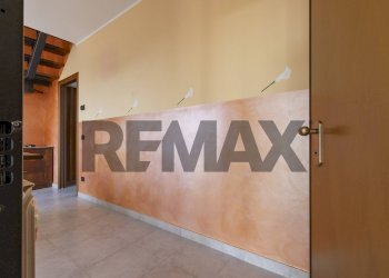 Stanza vuota - Villa Bifamiliare via Galileo Galilei
 
30, Lonate Pozzolo - foto 4