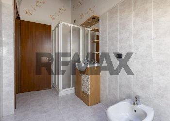 Bagno - Villa Bifamiliare via Galileo Galilei
 
30, Lonate Pozzolo - foto 16