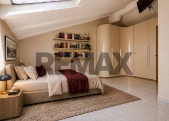 Camera / camera da letto - Villa Bifamiliare via Galileo Galilei
 
30, Lonate Pozzolo - foto 18