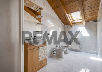 Bagno - Villa Bifamiliare via Galileo Galilei
 
30, Lonate Pozzolo - foto 26