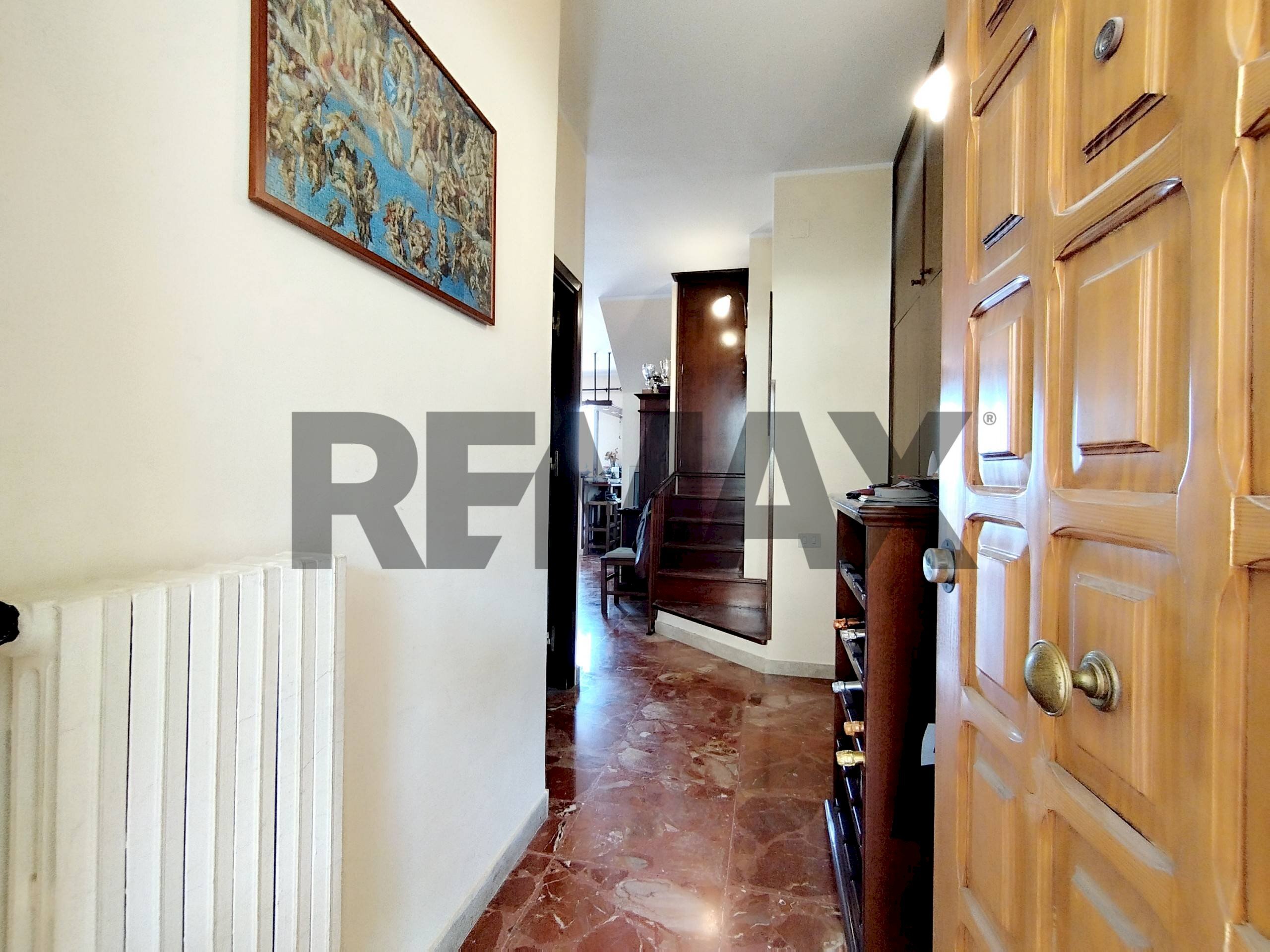 Hall / corridoio - Four-room apartment via A81
4, Palermo - photo 2