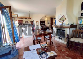 Sala da pranzo - Four-room apartment via A81
 
4, Palermo - photo 7