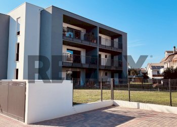 Edificio all\'aperto - Trilocale Via goldoni
 
snc, Jesolo - foto 2