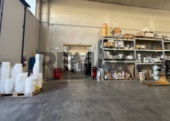 Edificio all\'aperto - Capannone Via delle Mimose
54-56, Modugno - foto 4