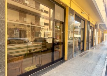 Foto 4 - Commercial Premises Tre Novembre
17-19/A-19/B, Barletta - photo 4