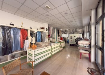 Foto 8 - Commercial Premises Tre Novembre
17-19/A-19/B, Barletta - photo 8