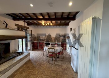 Sala da pranzo - Casa indipendente LOC. FORMICA
 
SNC, Pitigliano - foto 7