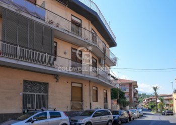 Foto 1 - Apartment via Finocchiari
 
192, Aci Catena - photo 1