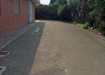 Cortile interno - Capannone via Magazzino, Carpi - foto 3