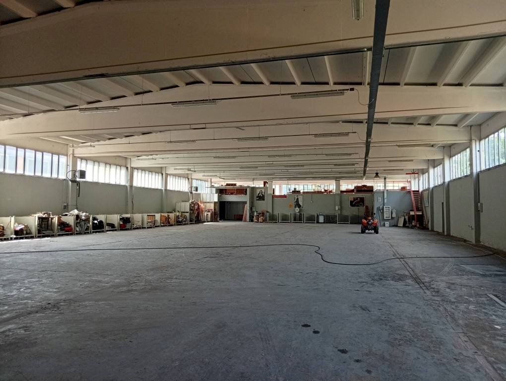 Interno non residenziale - Capannone via Limidi, Soliera - foto 1