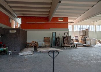 Interno non residenziale - Capannone via Limidi, Soliera - foto 3