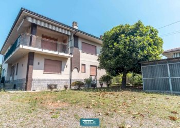 Facciata - Villa via Pul Stretta, 14, Gozzano - foto 45
