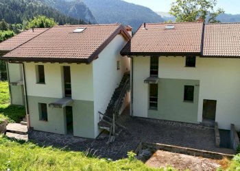 Foto 5 - Trilocale Via Cantoniera
 
20, Castione della Presolana - foto 5