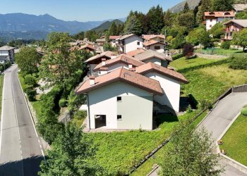 Foto 4 - Trilocale Via Cantoniera
 
20, Castione della Presolana - foto 4