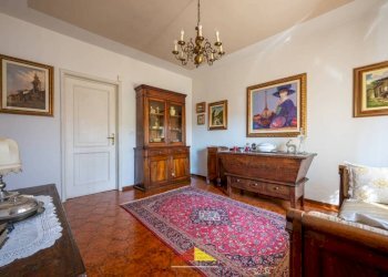 Salone - Villa a Schiera largo Caduti sul Lavoro, 9, Saluzzo - foto 6
