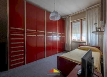 Camera da letto - Terraced Villa largo Caduti sul Lavoro, 9, Saluzzo - photo 18
