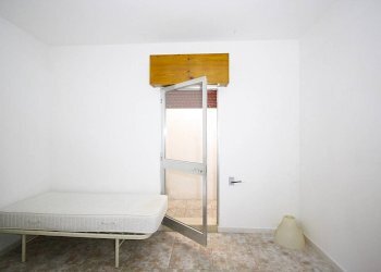 Camera da letto - Appartamento via Fabio Filzi, Matino - foto 15