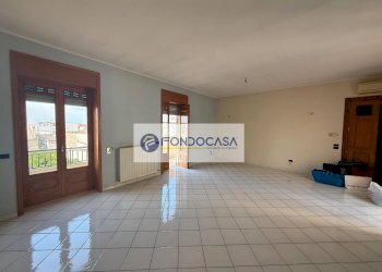 Foto 3 - Three-room apartment via solferino
 
27, San Pietro in Lama - photo 3