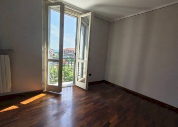 Camera da letto - Four-room apartment via Fossano, Mondovì - photo 18