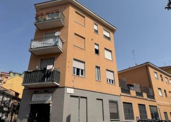 Facciata - Two-room apartment via UGO FOSCOLO, 7, Sesto San Giovanni - photo 20