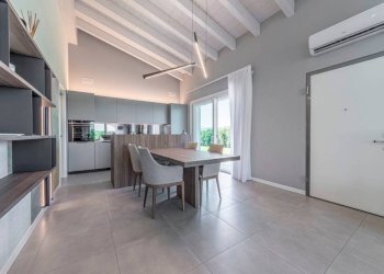 Salone - Villa via Piave, Calvagese della Riviera - foto 10