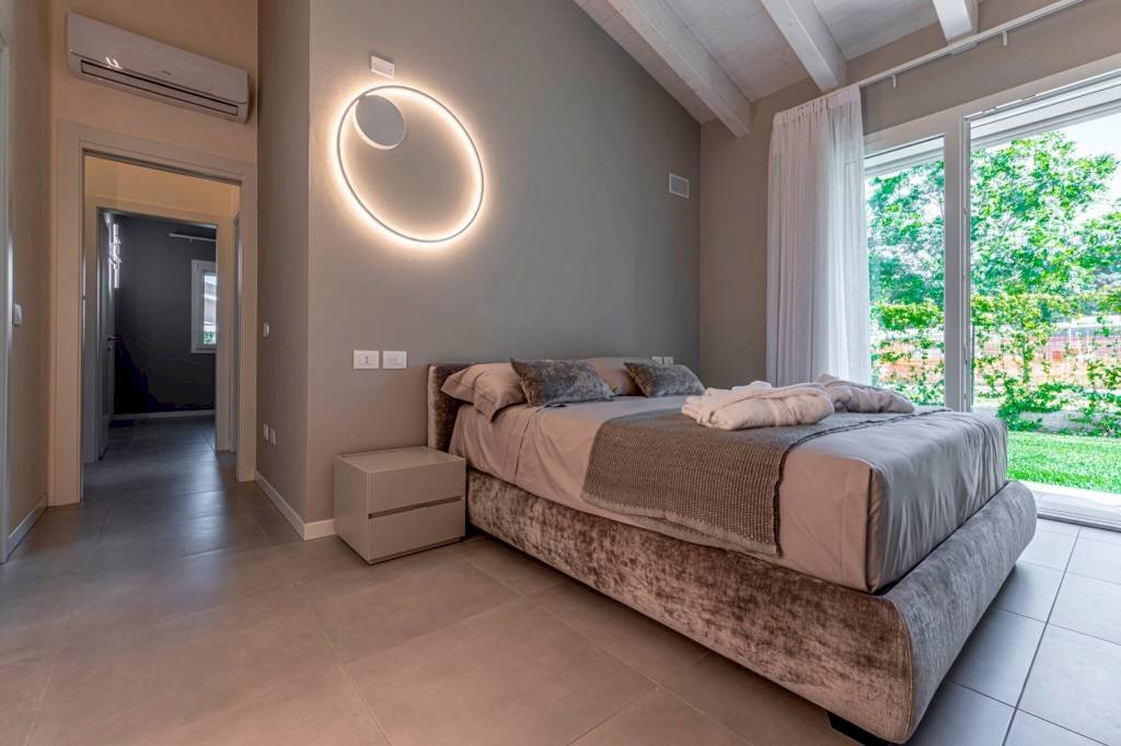 Camera da letto - Villa via Pasubio, Sona - foto 1