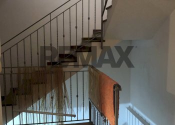 Scale - Casa indipendente VIA TOSCANA
 
53, Lamezia Terme - foto 24