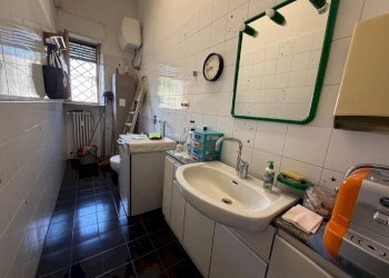 Bagno - Trilocale via Monteponi, 57/81, Torino (zona Mirafiori Sud) - foto 13