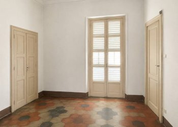 Camera da letto - Appartamento piazza Liderico Vineis, 7, Saluzzo - foto 14