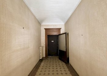 Interno palazzo - Appartamento piazza Liderico Vineis, 7, Saluzzo - foto 23