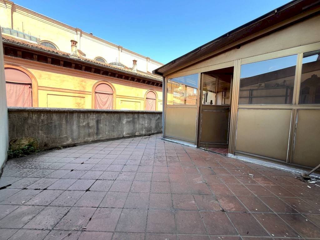 Terrazzo - Appartamento galleria Camillo Benso di Cavour, Bologna (zona Centro Storico) - foto 1
