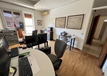 Camera da letto - Appartamento galleria Camillo Benso di Cavour, Bologna (zona Centro Storico) - foto 15