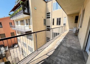 Balcone - Appartamento galleria Camillo Benso di Cavour, Bologna (zona Centro Storico) - foto 17