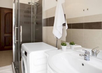 Bagno - Non-buildable land corso di Porta Romana, 96, Milano (neighborhood Ticinese) - photo 11