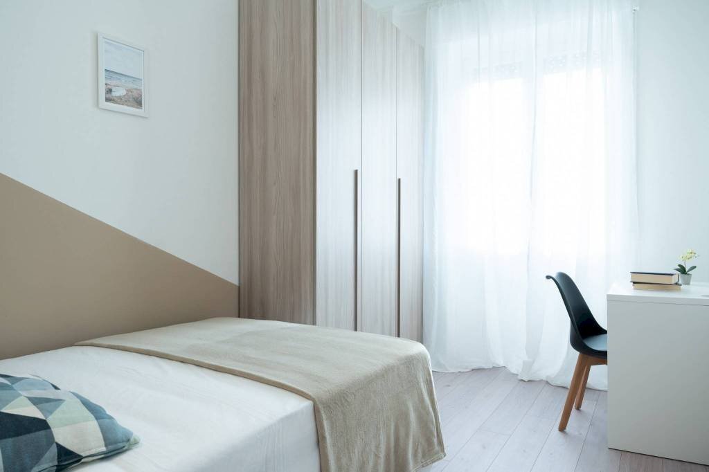 Camera da letto - Terreno non edificabile via Ruggero Leoncavallo, 17, Milano (zona Casoretto) - foto 2