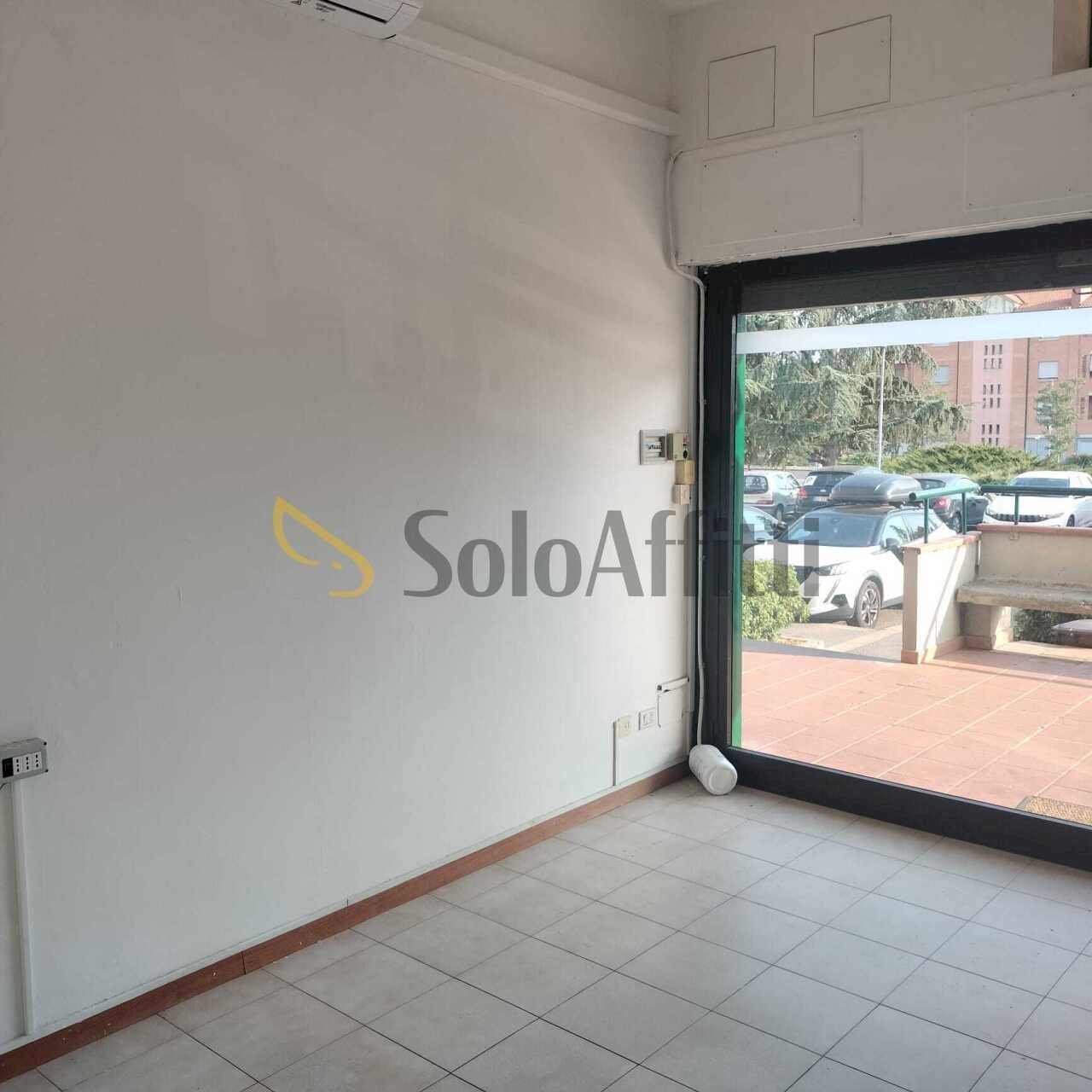 35f22287-1674-4dda-8a69-2e608132ea6a - Locale Commerciale Sesto Fiorentino - foto 3