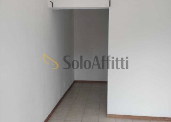 6b2cad3d-ee3c-4f22-a028-d88cfb63d30e - Locale Commerciale Sesto Fiorentino - foto 2