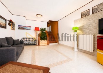 Soggiorno - Villa Via Due Portoni, Napoli - foto 2