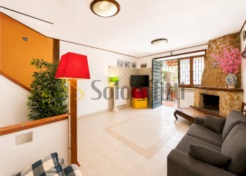 Soggiorno - Villa Via Due Portoni, Napoli - foto 3
