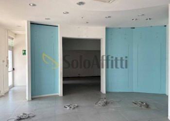 WhatsApp Image 2026-07-16 at 16.42.28 (2) - Locale Commerciale Via Contardo Ferrini 42, Samarate - foto 8