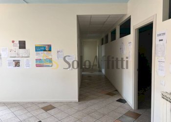 WhatsApp Image 2026-07-16 at 16.42.30 (5) - Locale Commerciale Via Contardo Ferrini 42, Samarate - foto 1