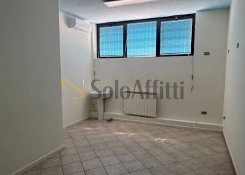 WhatsApp Image 2026-07-16 at 16.42.30 - Locale Commerciale Via Contardo Ferrini 42, Samarate - foto 7