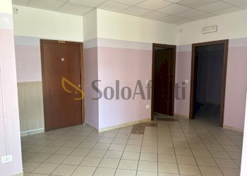 WhatsApp Image 2026-07-16 at 16.42.29 (10) - Locale Commerciale Via Contardo Ferrini 42, Samarate - foto 2