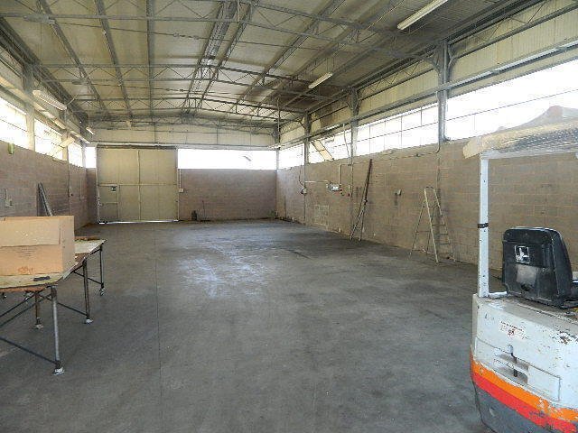 DSCN5390.JPG - Locale Commerciale frazione Avenza, Carrara - foto 2