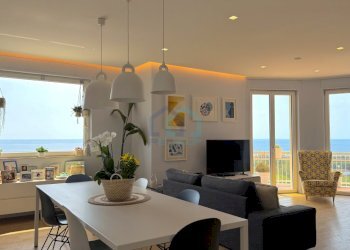 zona living - Attico Via Donatello, Albenga - foto 5