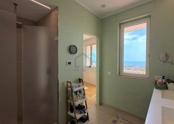 bagno suite - Attico Via Donatello, Albenga - foto 16