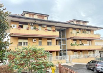 1 - Appartamento Via Mario de Bernardi 16, Guidonia Montecelio - foto 1