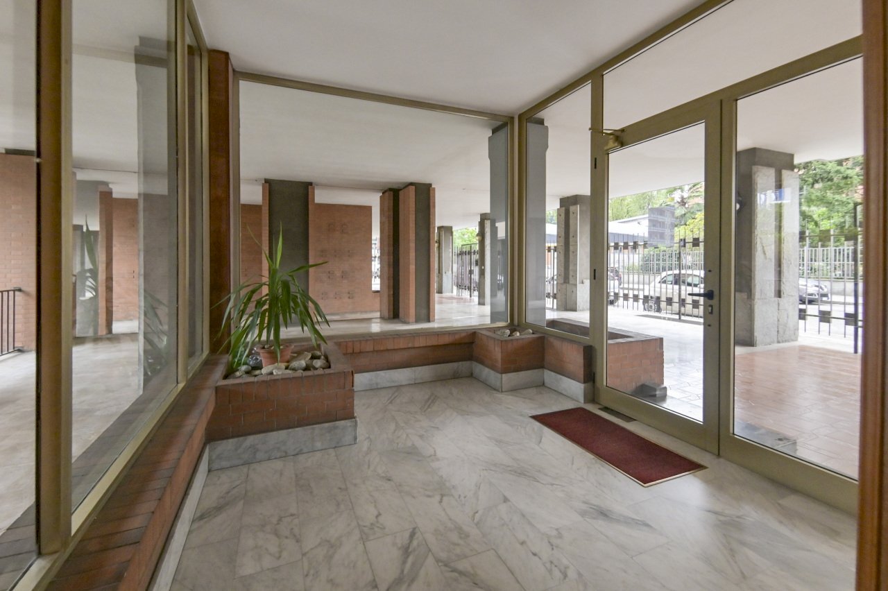 n bianchi 0-6 - Quadrilocale Via Nicomede Bianchi 102, Torino (zona Parella) - foto 2